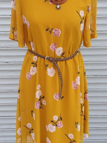 Kleid Vero Moda Größe Medium in Gelb NEU