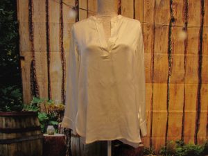 Bluse 40 in Creme