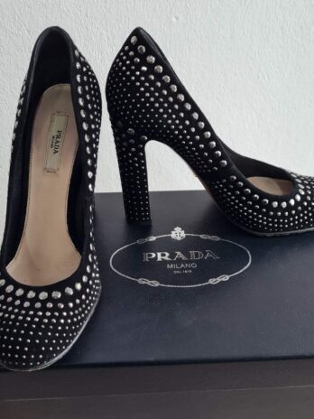 Schuhe „Prada“ 37,5 in Schwarz mit Nieten
