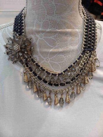 Kette in Grau/Gold