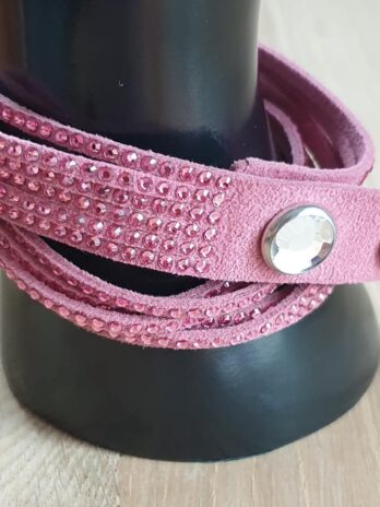 Armband “ No Name “ in Rosa Lederbänder Swarovskisteine