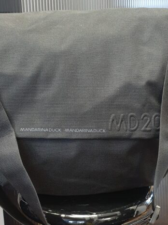 Tasche „Mandarina Duck“ in Schwarz  Maße Br.35cm H.30cm Textil