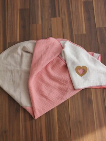 Tuch „Einzelstück Handarbeit“ in Rosa|Beige|Weiß mit Herz NEU!