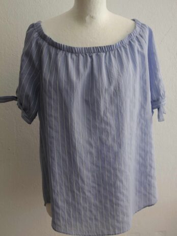 Bluse „Yest“ M in Hellblau|Weiß gestreift