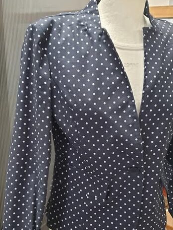 Blazer “ Made in Italy “ Größe 36 in Blau/Weiß getupft