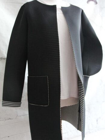 Jacke „Comma“Größe 38 in Schwarz|Weiß gestreift Neopren