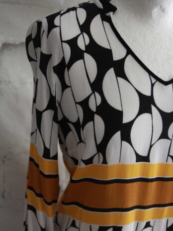 Bluse “ Jones “ Größe 36 in Schwarz/Weiß/Gelb