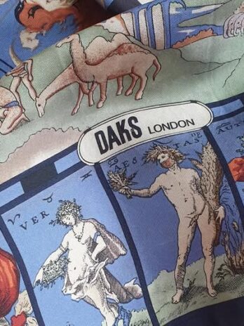 Tuch “ DAKS London “ in Blau gemustert/Seide handgerollt