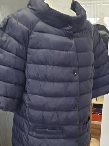 Steppjacke/Gilet “ Rinascimento “ Größe 38 in Dunkelblau