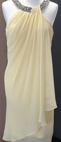 Kleid “ Mascara “ Größe 36 in Vanillegelb/Strass bestickt