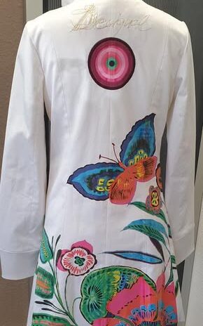 Mantel “ Desigual “ Größe 36 in Weiß/Bunt gemustert NEU!
