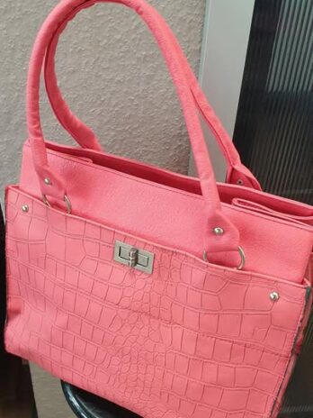 Tasche “ Made in Italy “ in Coralle/Kunstleder NEU! Maße Breite ca 36cm Höhe ca 30cm