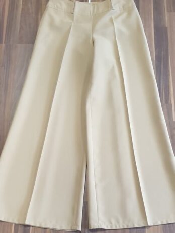 Hose “ Rasberry “ Größe 40/42 in Beige/Wide Leg