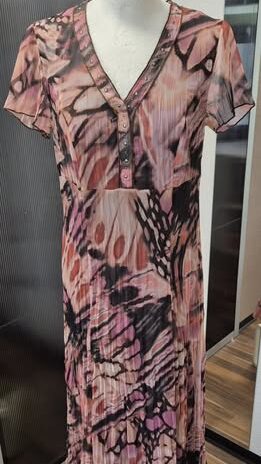 Kleid “ Bonita “ Größe 36 in Rosa gemustert