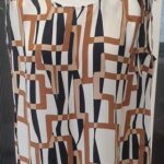 Bluse “ Betty Barclay “ Größe 38 in Offwhite/Camel/Schwarz gemustert