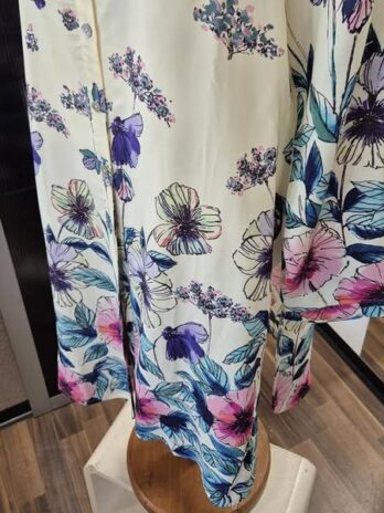 Longbluse “ Jones “ Größe 40 in Offwhite/Pink/Türkis/Lila/Rosa floral gemustert