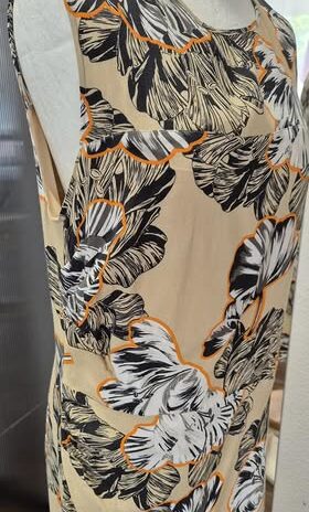 Kleid “ Jones “ Größe 42 in Camel/Schwarz/Weiß/Orange gemustert