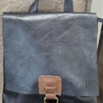 Rucksack “ Paolo Bags “ in Dunkelblau/Kunstleder Maße Breite ca 28cm Höhe ca 30cm