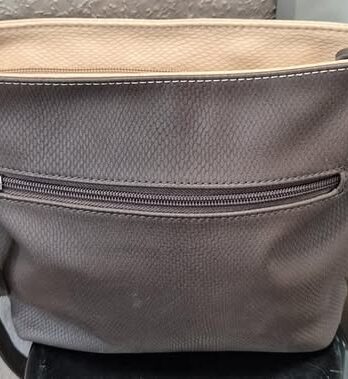 Tasche “ Tom Tailor “ in Beige/Cognac/Dunkelbraun Kunstleder Maße Breite ca 30cm Höhe ca 24cm