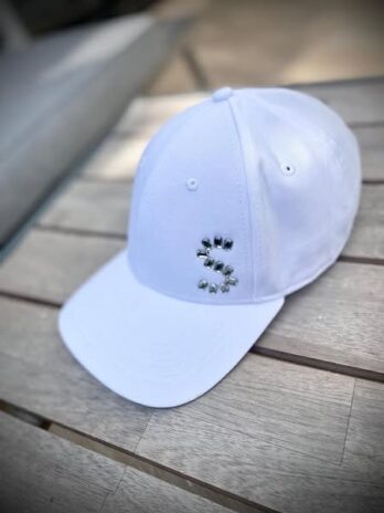 Kappe „SUONA“ in Weiß Größe OS Unisex Organic Cotton NEU! personalisierbar mit hochwertigen österr. Kristallen