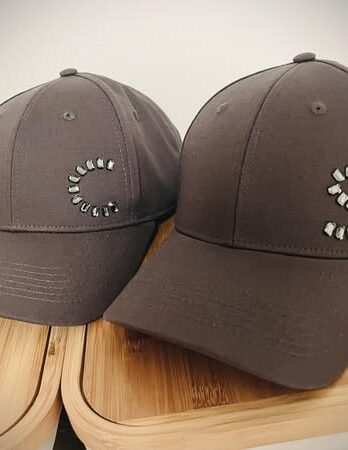 Kappe „SUONA“ in Anthrazit Größe OS Unisex Organic Cotton NEU! personalisierbar mit hochwertigen österr. Kristallen