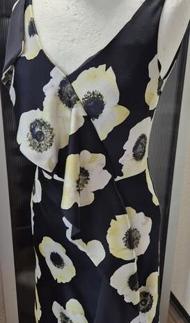 Kleid “ Hugo Boss “ Größe 36 in Dunkelblau/Gelb/Floral
