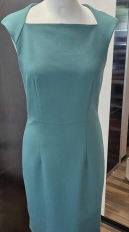 Kleid “ Hugo Boss “ Größe 36 in Grün