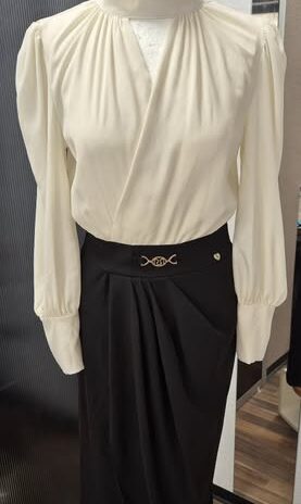 Kleid “ Rinascimento “ Größe 36 in Offwhite/Schwarz