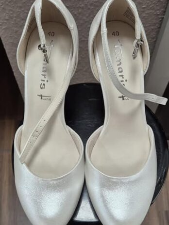 Schuhe “ Tamaris “ Größe 40 in Offwhite/Leder