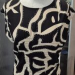 Shirt “ Comma “ Größe 36 in Schwarz/Beige gemustert