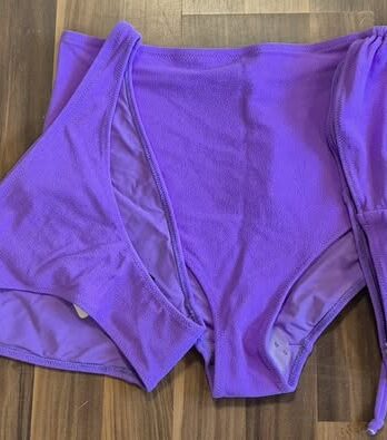 Bikini “ Understatement “ Größe 40 in Flieder 3-teilig NEU!