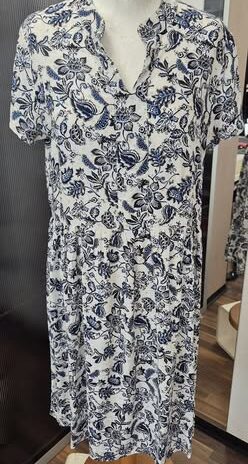 Kleid “ Made in Italy “ Größe M in Dunkelblau/Weiß gemustert