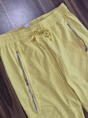 Hose “ Benedikt By Jones “ Größe 40 in Gelb