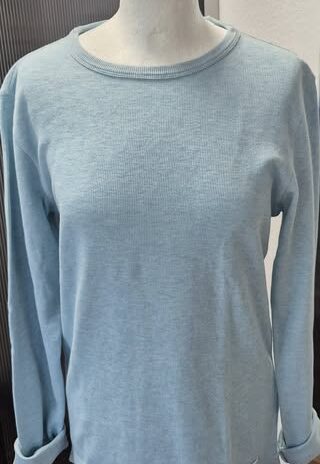 Herren-Pulli “ Hugo Boss “ Größe M in Hellblau