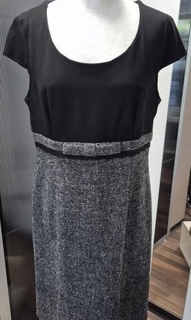 Kleid “ Comma “ Größe 40 in Schwarz/Grau/Weiß meliert