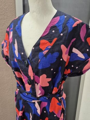 Kleid “ des petits hauts “ Größe 36/38 in Blau/Pink/Rot gemustert 100% Leinen NEU!