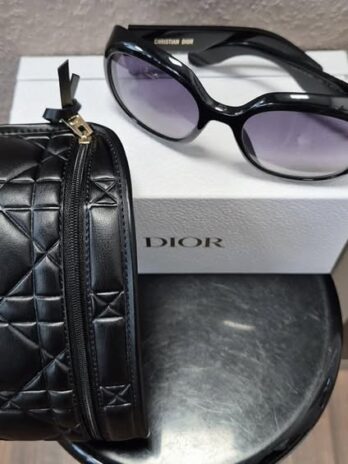 Sonnenbrille mit Etui “ DIOR “ in Schwarz