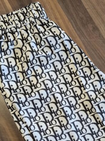 Hose “ La Viva “ Größe M in Schwarz/Weiß gemustert elastischer Bund Wide Leg
