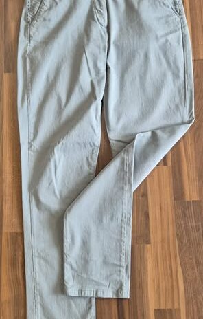 Jeans “ Jones “ Größe 38 in hellem Aquablau