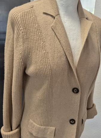 Strickweste “ Chelsea Rose “ Größe 38 in Beige 100% Wolle