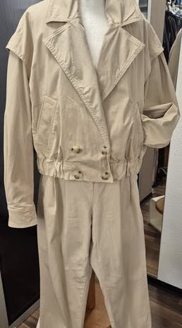 Hosenanzug “ Hugo Boss “ Größe 38/40 in Beige