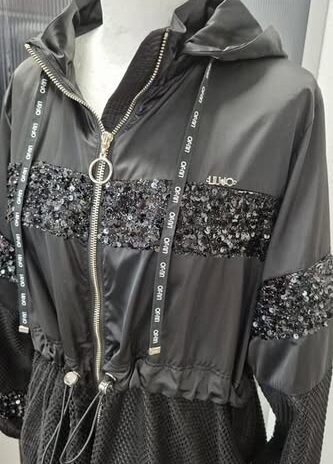 Parka mit Kapuze “ Liu-Jo “ Größe 38 in Schwarz/Pailletten