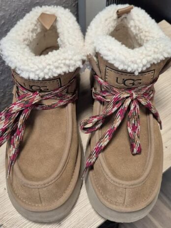 Booties “ UGG “ Größe 39 in Camel/Leder