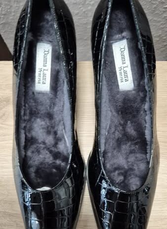 Pumps “ Donna Laura Venezia “ Größe 40 in Schwarz/Lackleder NEU!