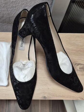 Pumps “ Donna Laura Venezia “ Größe 40 in Schwarz/Leder mit Schuhsack NEU!