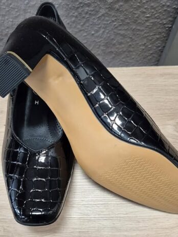 Pumps “ ARA “ Größe 41 (7H) in Schwarz/Lackleder NEU!