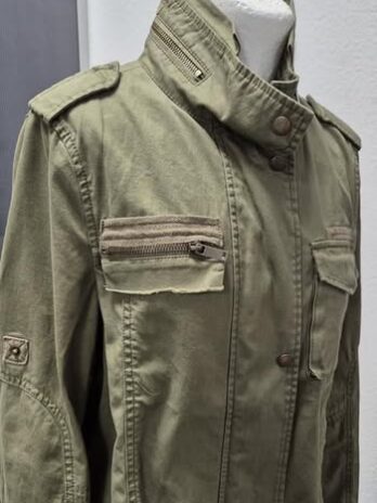 Jacke “ Esprit “ Größe 38 in Olivgrün