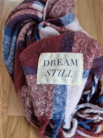 Schal “ Pieces “ Größe OS in Weinrot/Blau/Beige kariert NEU!