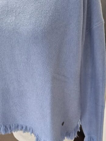 Pulli “ JOL “ Größe 38/40 in Hellblau