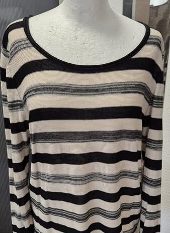 Pulli “ Jones “ Größe 38/40 in Schwarz/Offwhite gestreift Viscose/Leinen